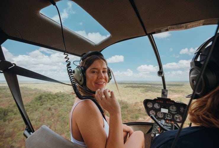 Helikopterflug über dem Litchfield National Park, Northern Territory © Tourism NT/Kyle Hunter &amp; Hayley Anderson