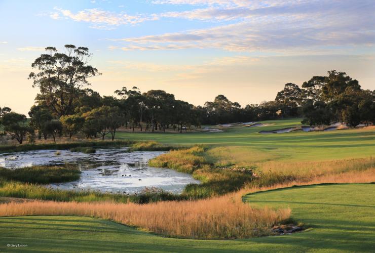 Peninsula Kingswood Country Golf Club, Melbourne, Victoria © Gary Lisbon, Peninsula Kingswood Country Golf Club