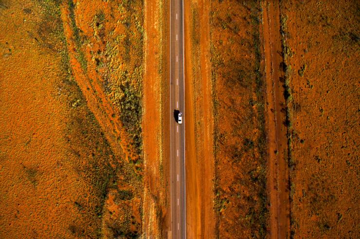 Stuart Highway, Région d'Alice Springs, NT © Sam Earp, Tourism NT