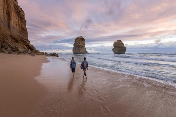 12 Apôtres, plage Gibson Steps, Great Ocean Road, VIC © Mark Watson
