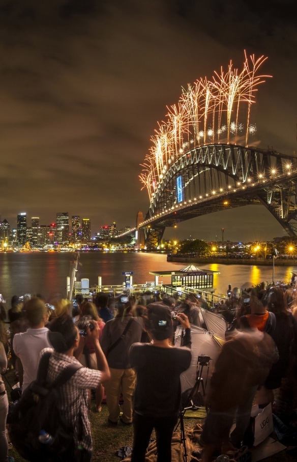 Pesta Malam Tahun Baru, Sydney Harbour, NSW © Destination NSW