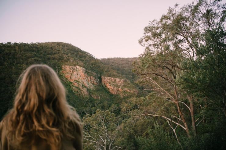 Seorang wanita di Morialta Conservation Park © Tourism Australia Seorang wanita di Morialta Conservation Park © Tourism Australia