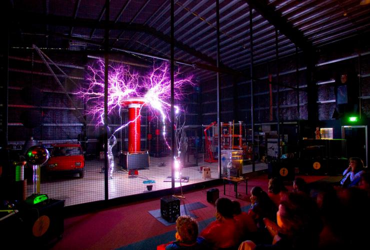  Spettacolo Lightning Room al Scienceworks Melbourne © Museums Victoria