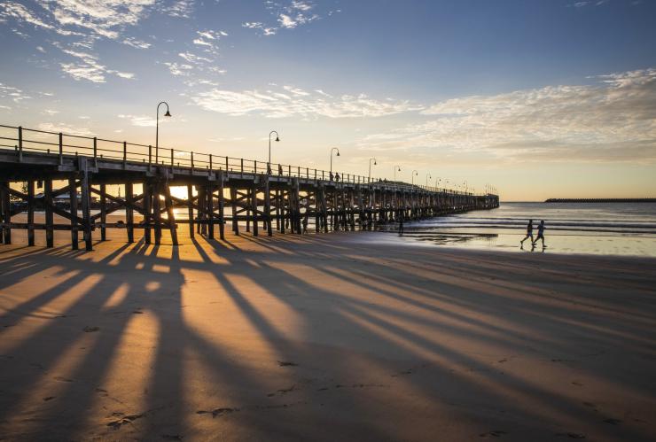 ニュー・サウス・ウェールズ州、コフス・ハーバー、ジェティ・ビーチ（Jetty Beach） © Destination NSW