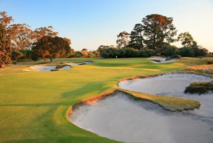 ビクトリア州、メルボルン、キングストン・ヒース・ゴルフ・クラブ © Kingston Heath Golf Club