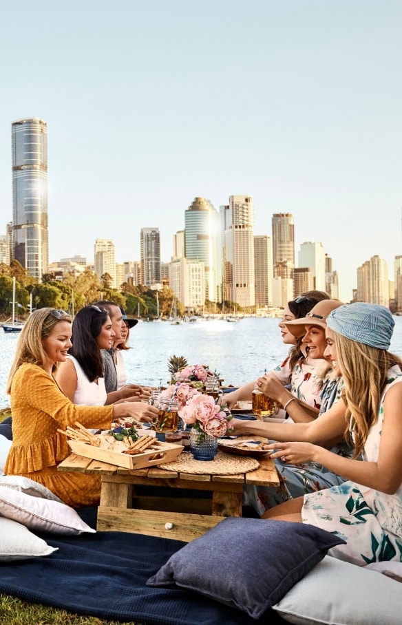 캥거루 포인트 피크닉(Kangaroo Point picnic), 브리즈번, 퀸즈랜드 © 브리즈번 마케팅(Brisbane Marketing)