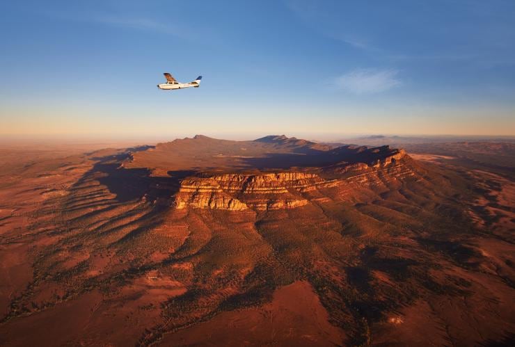 南澳州（SA）費蓮達山脈國家公園（Flinders Ranges National Park）威爾潘納地質盆地（Wilpena Pound）©南澳旅遊局
