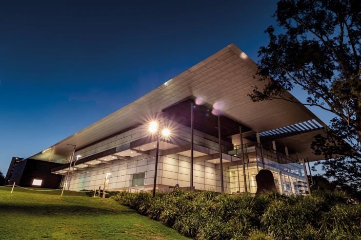 브리즈번의 현대 미술관(GOMA) 건물 © 퀸즐랜드주 관광청