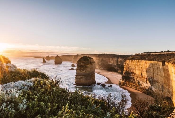 Coucher de soleil sur les Twelve Apostles, Great Ocean Road, VIC © Tourism Australia