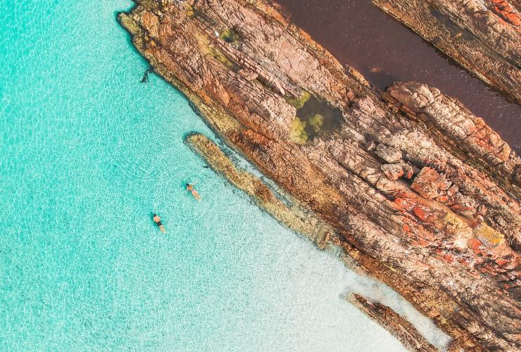 南オーストラリア州、カンガルー島、スネリング・ビーチ © @saltythebus