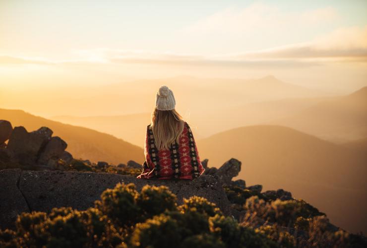 タスマニア州、ホバート、クナニ/ウェリントン山の頂上 © Emilie Ristevski