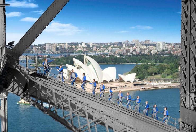 新南威爾士州悉尼的悉尼海港大橋©攀橋之旅