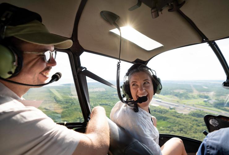 北領地達爾文Airborne Solutions Helicopter Tours©澳洲旅遊局