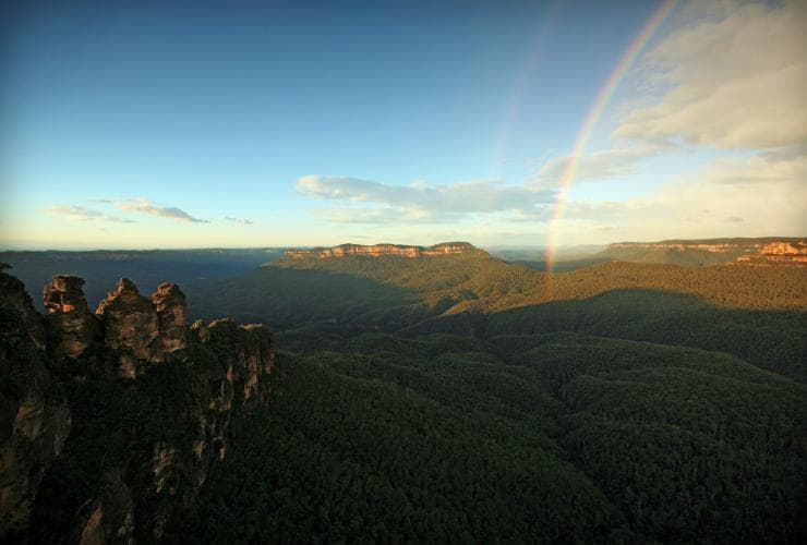 新南威爾士州藍山的三姐妹峰©澳洲旅遊局