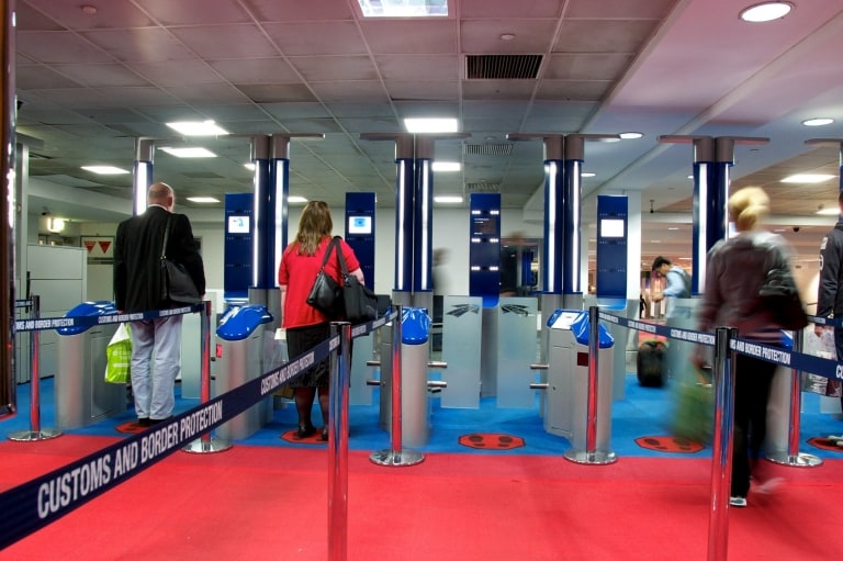 Passagiere nutzen SmartGate © Australian Border Force