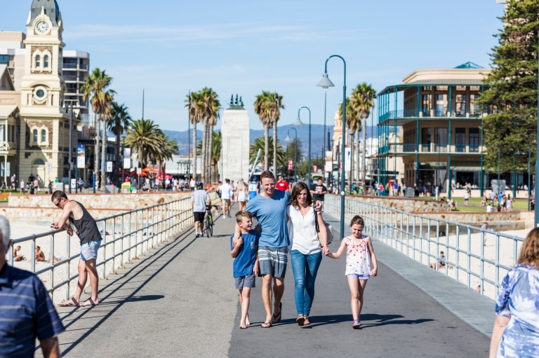 Glenelg, Adelaide, Südaustralien © South Australian Tourism Commission