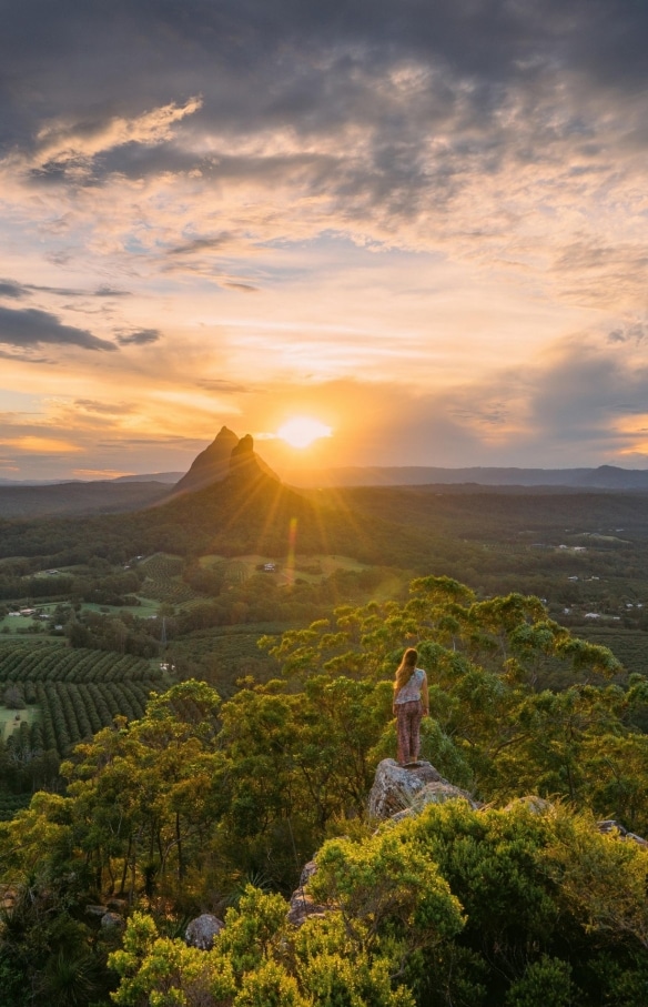 Glass House Mountains, Sunshine Coast, Queensland © Tourism and Events Queensland