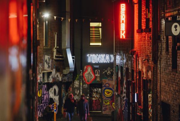 Duckboard Lane, Melbourne, Victoria © Visit Victoria