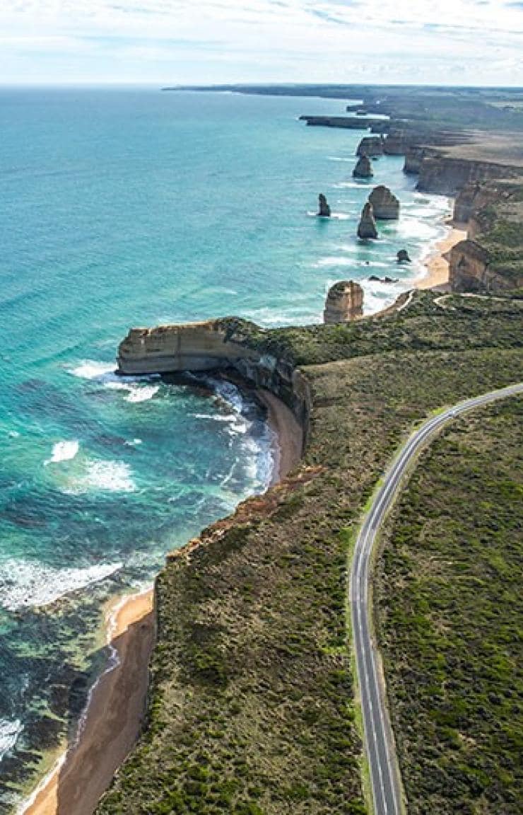 Twelve Apostles, Great Ocean Road, Victoria © Greg Snell, Tourism Australia