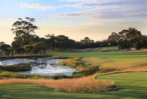 Peninsula Kingswood Country Golf Club, Melbourne, Victoria © Gary Lisbon, Peninsula Kingswood Country Golf Club