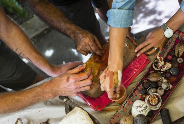 Janbal Gallery, QLD © Tourism Australia