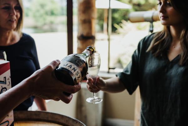 Jansz Tasmania, Tamar Valley, Tasmanien © Adam Gibson