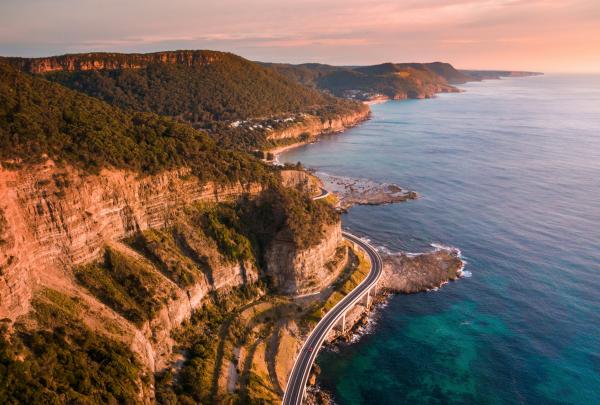 Sea Cliff Bridge, Clifton, New South Wales © Destination NSW