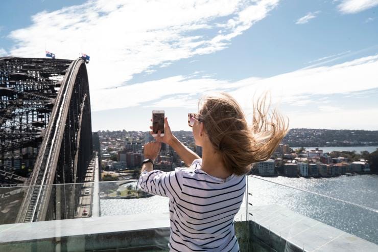 Sydney Harbour Bridge, Sydney, New South Wales © Tourism Australia