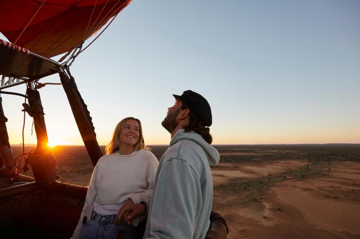 Outback Ballooning, Alice Springs, NT © Tourism NT/Matt Cherubino