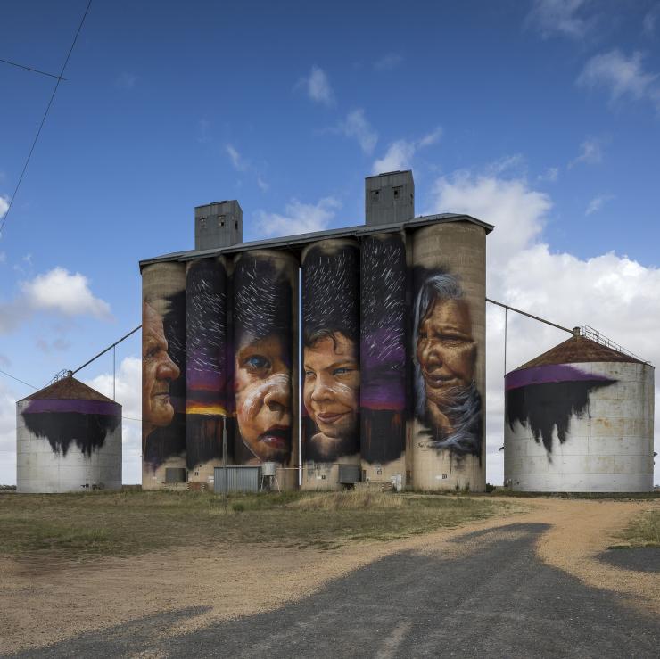 Sheep Hills Silo, Silo Art Trail, VIC © Visit Victoria