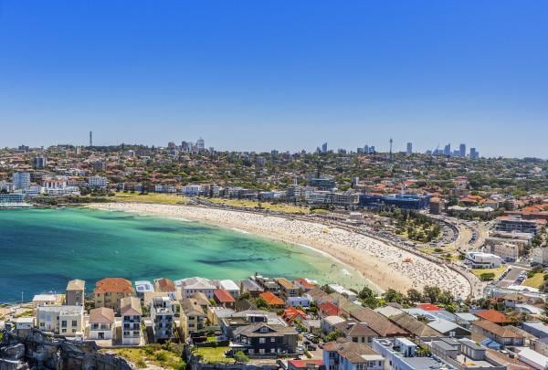 Bondi Beach, Sydney, New South Wales © Hamilton Lund/Destination NSW