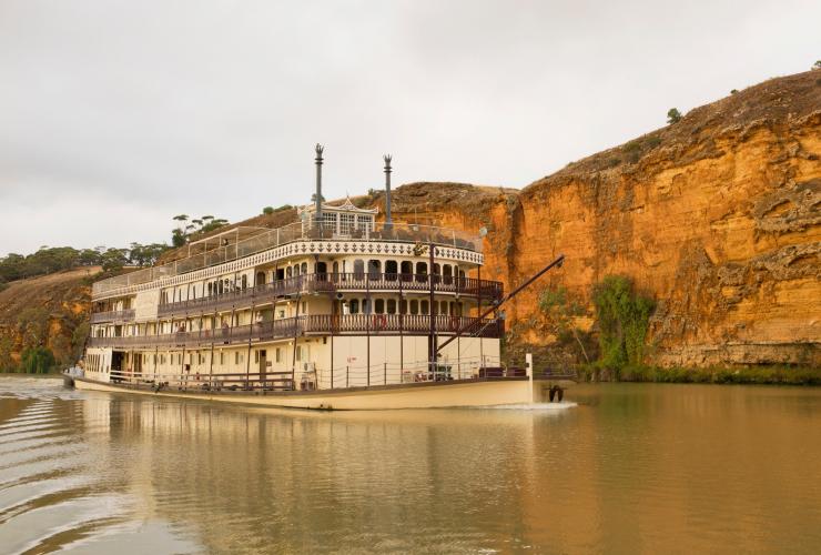 P.S. Murray Princess Cruise, Murray River, South Australia © SeaLink Travel Group