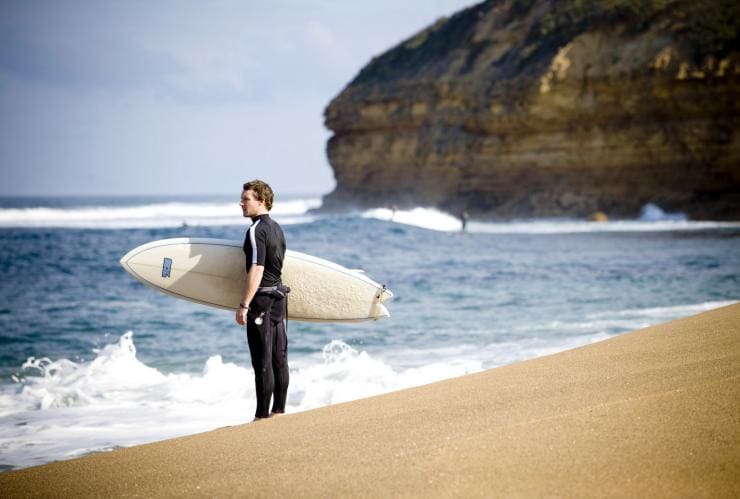 Bells Beach, Torquay, VIC © Mark Chew, Tourism Victoria