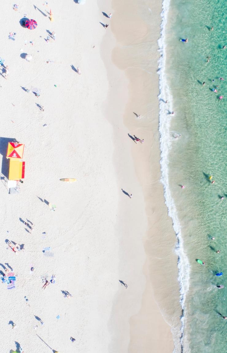 Burleigh Beach, Gold Coast, QLD © Tourism & Events Queensland