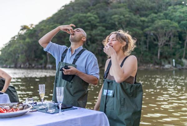Sydney Oyster Farm Tours, Mooney Mooney, NSW © Tourism Australia