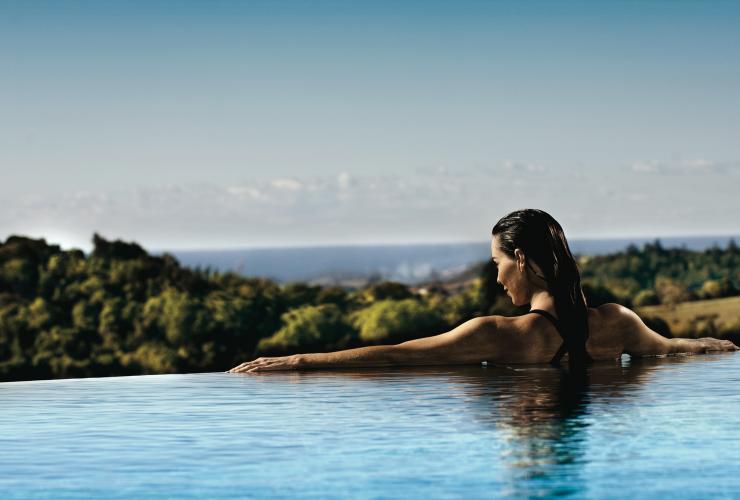 Woman in the pool at Gwinganna Lifestyle Retreat in the Gold Coast © Gwinganna Lifestyle Retreat