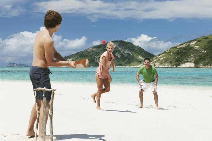 Beach Cricket, Great Barrier Reef, QLD © Tourism Australia