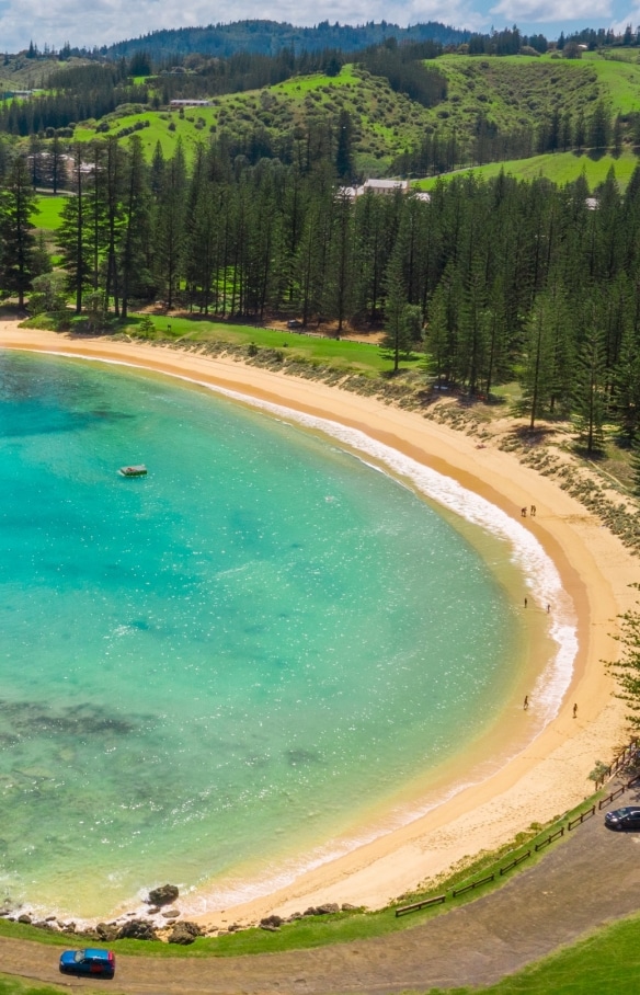 Emily Bay, Norfolk Island © Tourism Australia