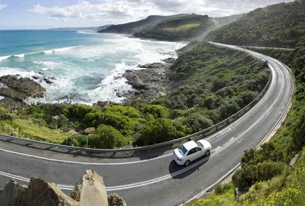 Great Ocean Road, VIC © Tourism Australia
