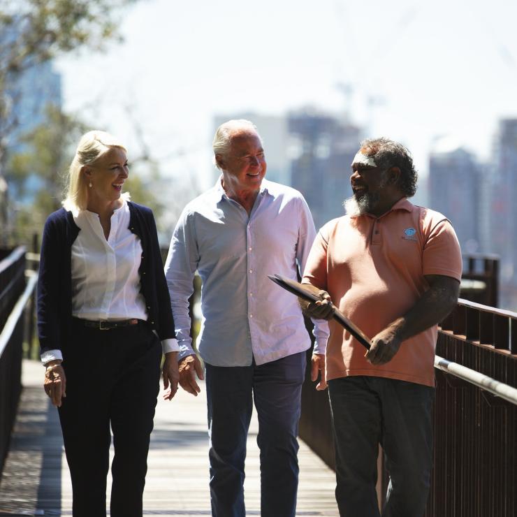 Couple with their tour guide on a Go Cultural Aboriginal Tour in Perth © Archie Sartracom/Tourism Australia