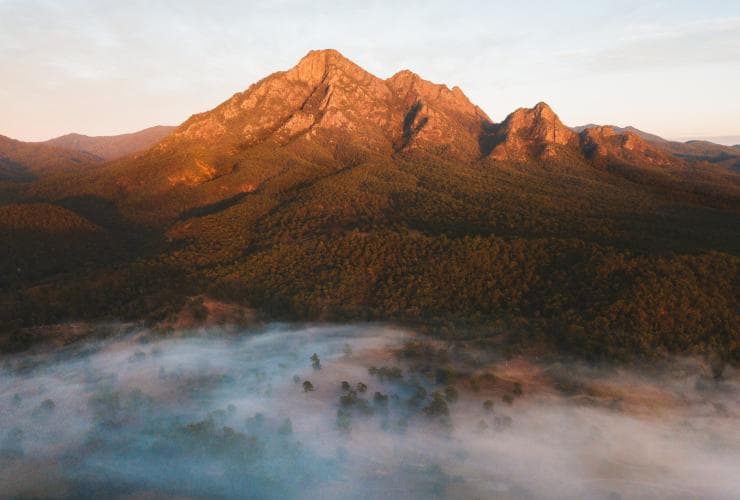 Mt Barney, Scenic Rim, QLD © Tourism and Events Queensland 