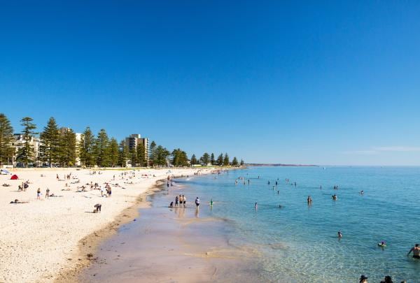 Glenelg Beach, Adelaide, SA © South Australian Tourism Commission