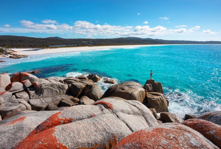 Sloop Reef, Bay of Fires, TAS © Tourism Australia, Daniel Tran