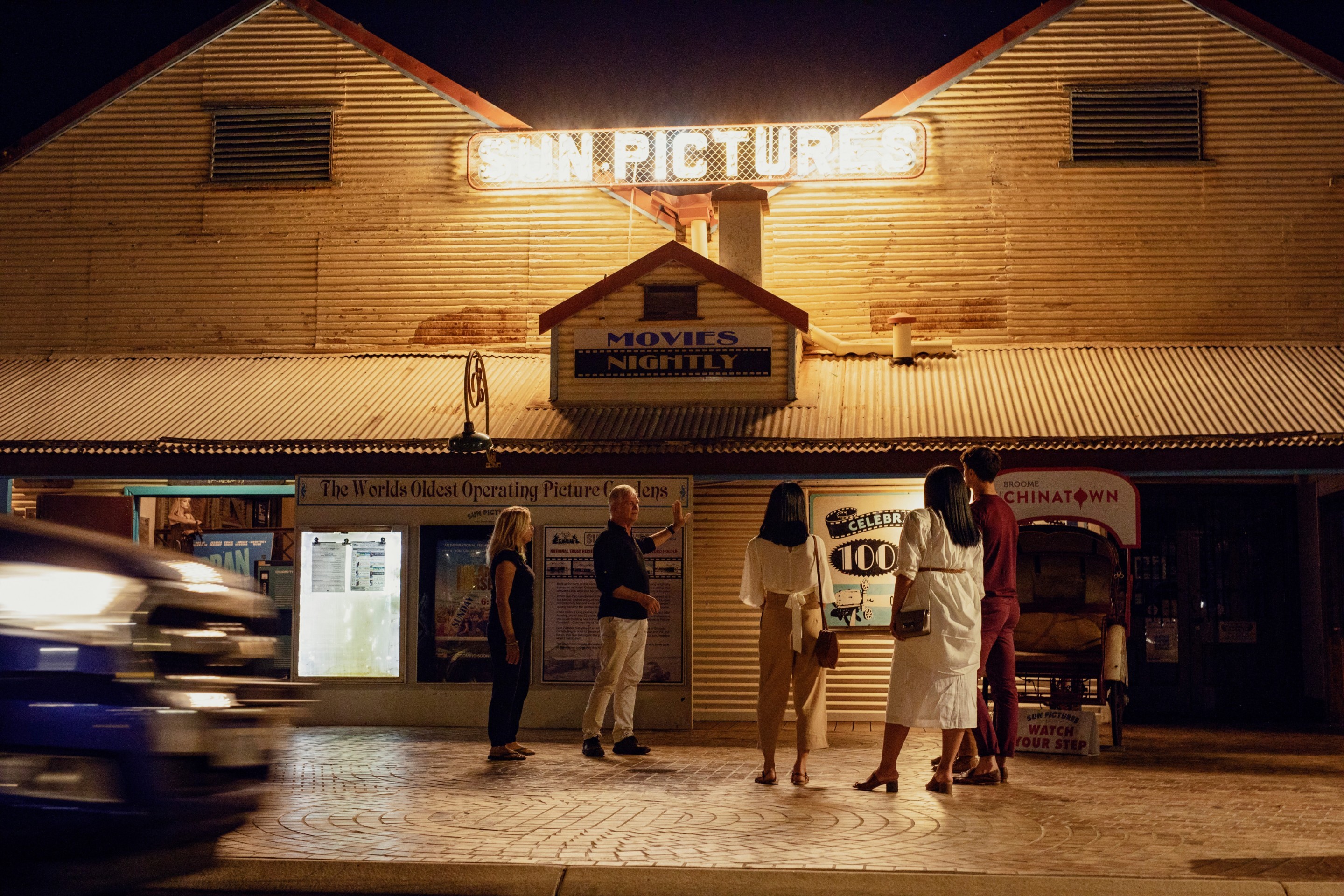 Salty Plum Social Walking Tour, Broome, WA © Tourism Western Australia