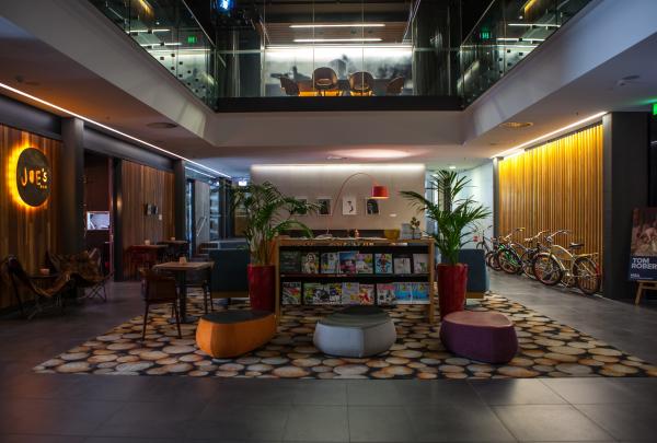 East Hotel, Canberra, ACT © VisitCanberra