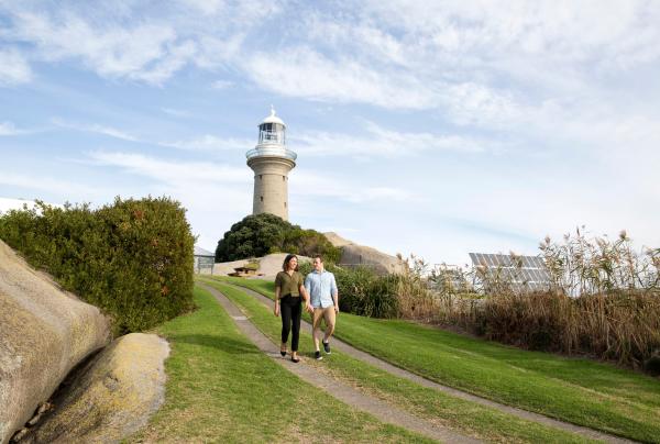 Montague Island lighthouse, Narooma, NSW © Destination NSW