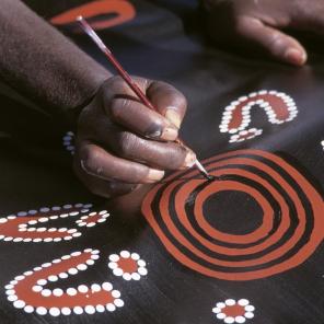 Papunya Artist, Central Australia, NT © Tourism NT