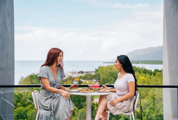 Oaks & Vine Rooftop Restaurant, Cairns, Queensland © Tourism and Events Queensland