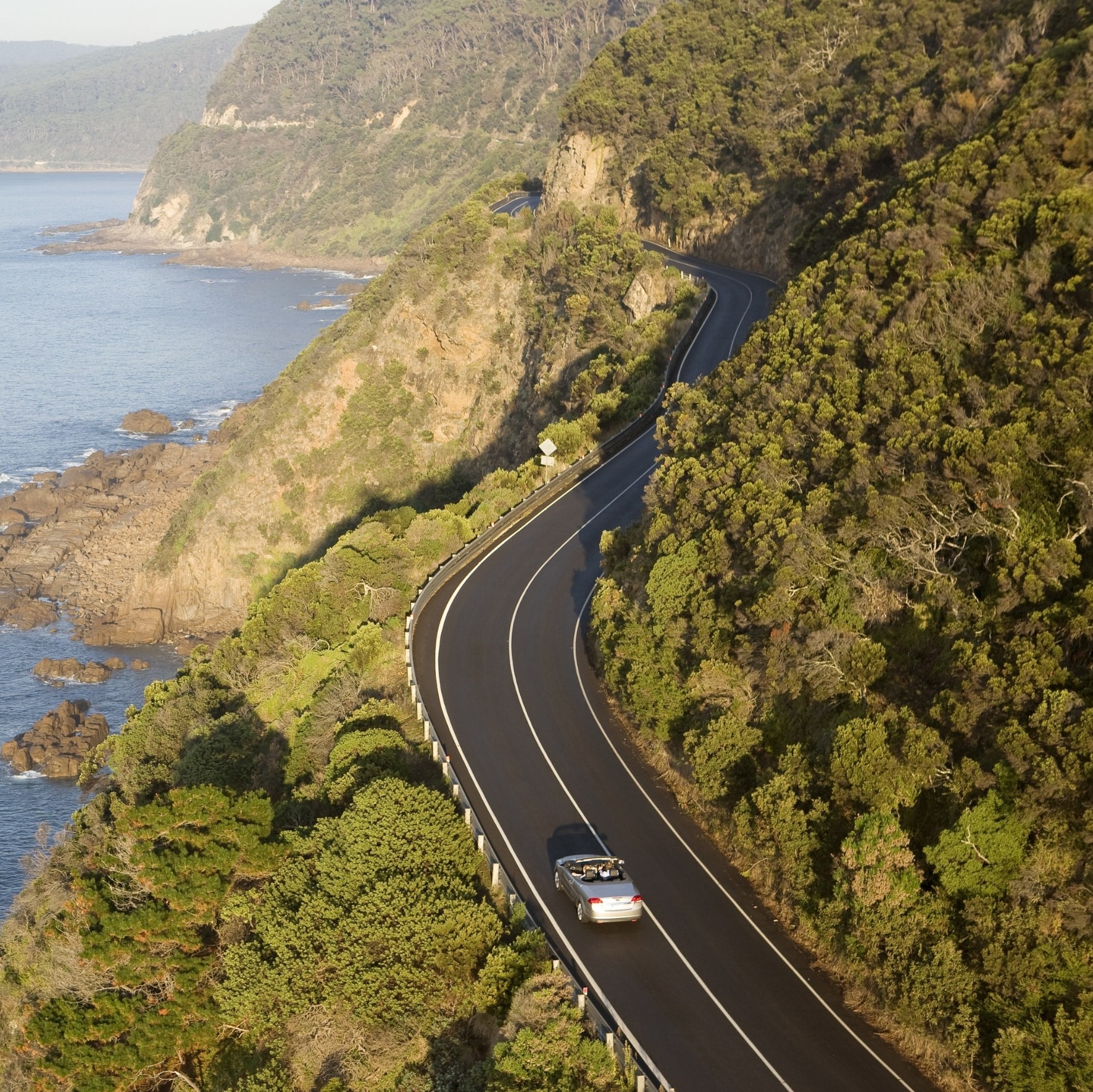 Driving along the Great Ocean Road © Tourism Victoria