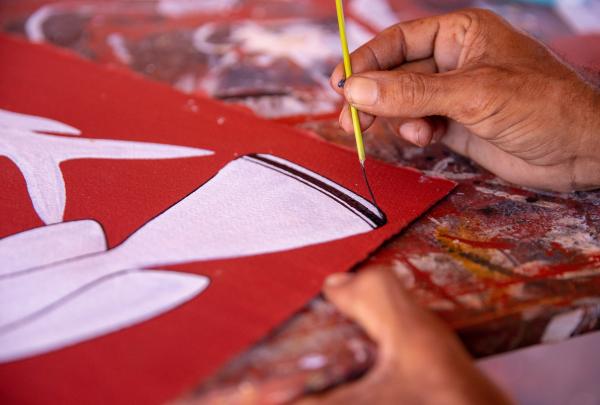 Injalak Arts and Crafts, Arnhem Land, Northern Territory © Tourism NT/Felix Baker